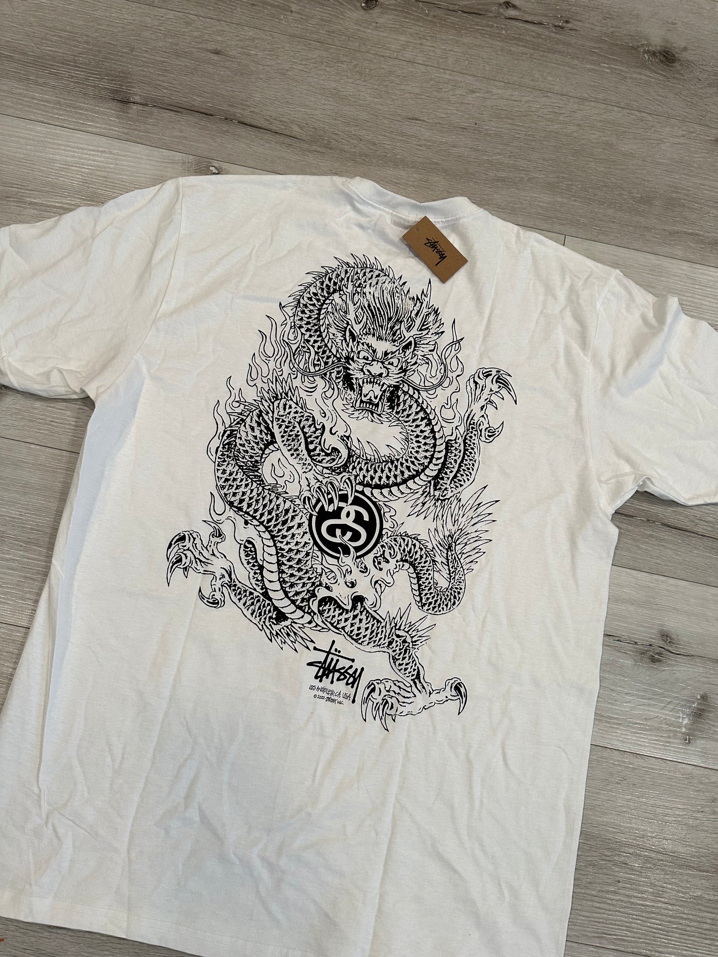 (L) STUSSY DRAGON SHIRT 23x31