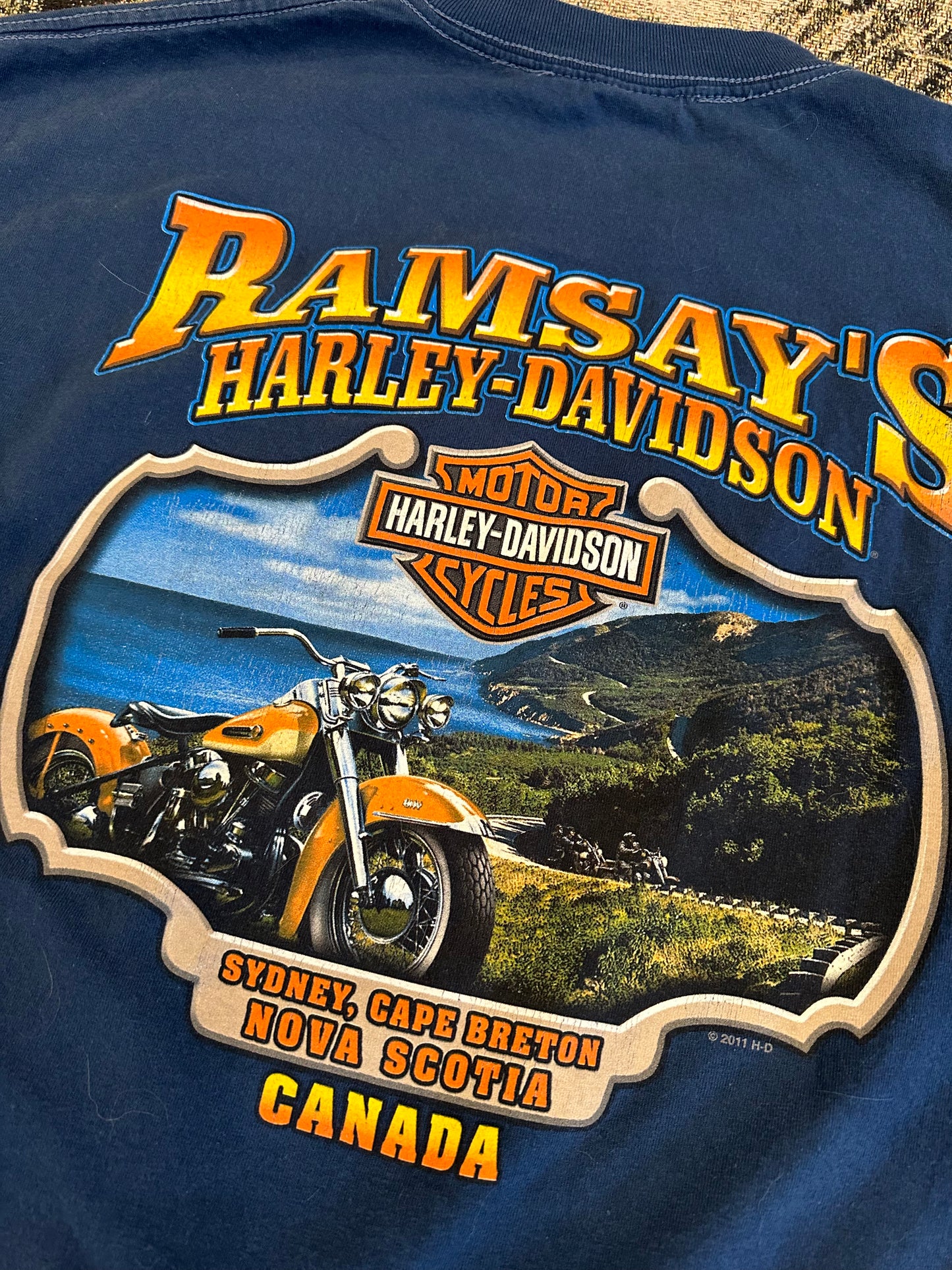 ‘11 Harley Davidson shirt