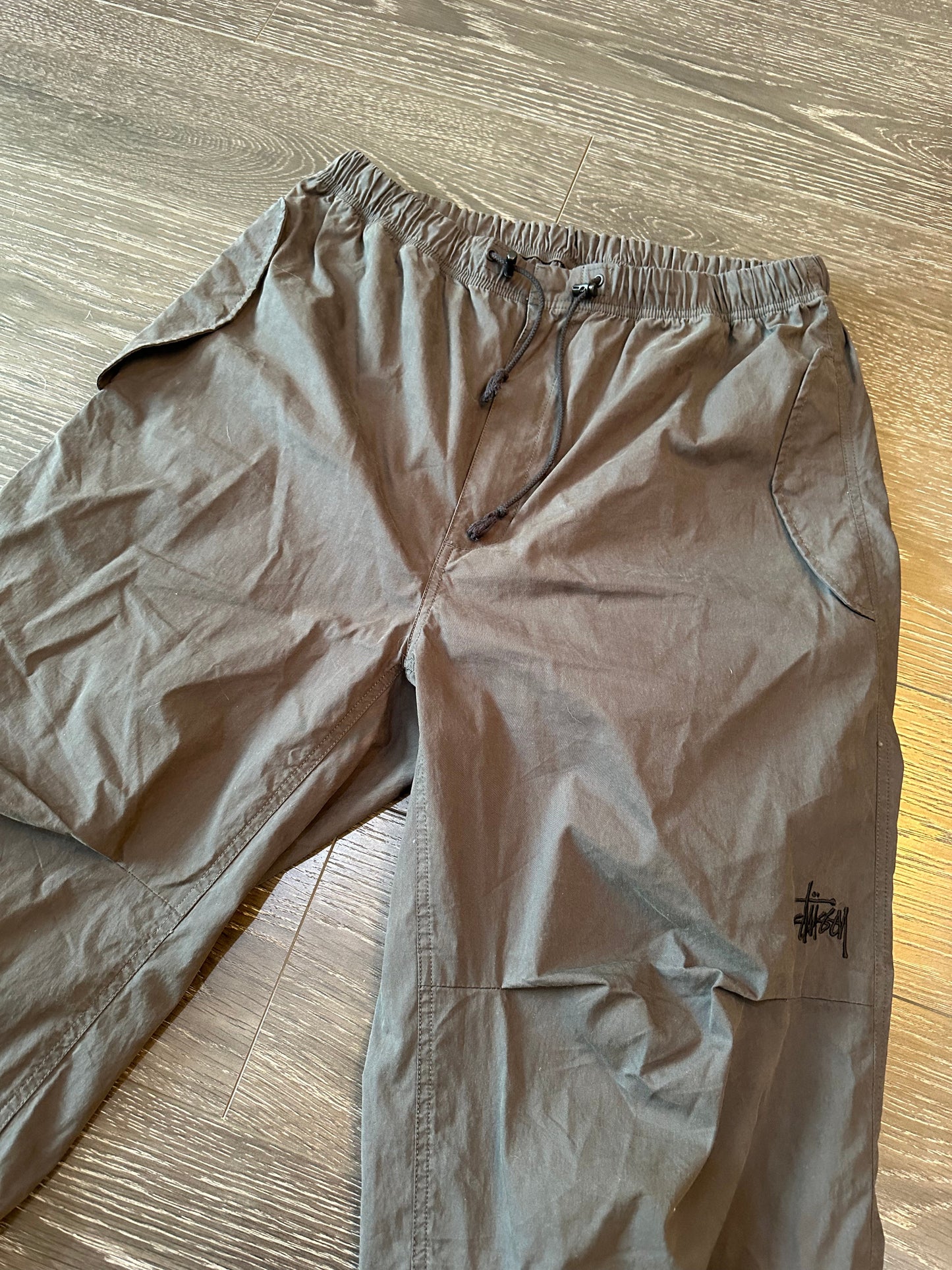 (M) Stussy NYCO over trousers