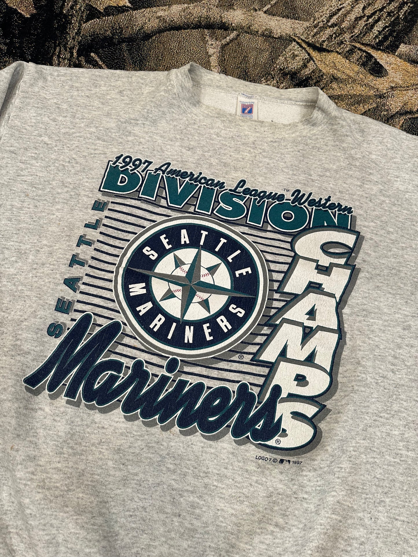 1997 Seattle mariners championship sweatshirt logo 7