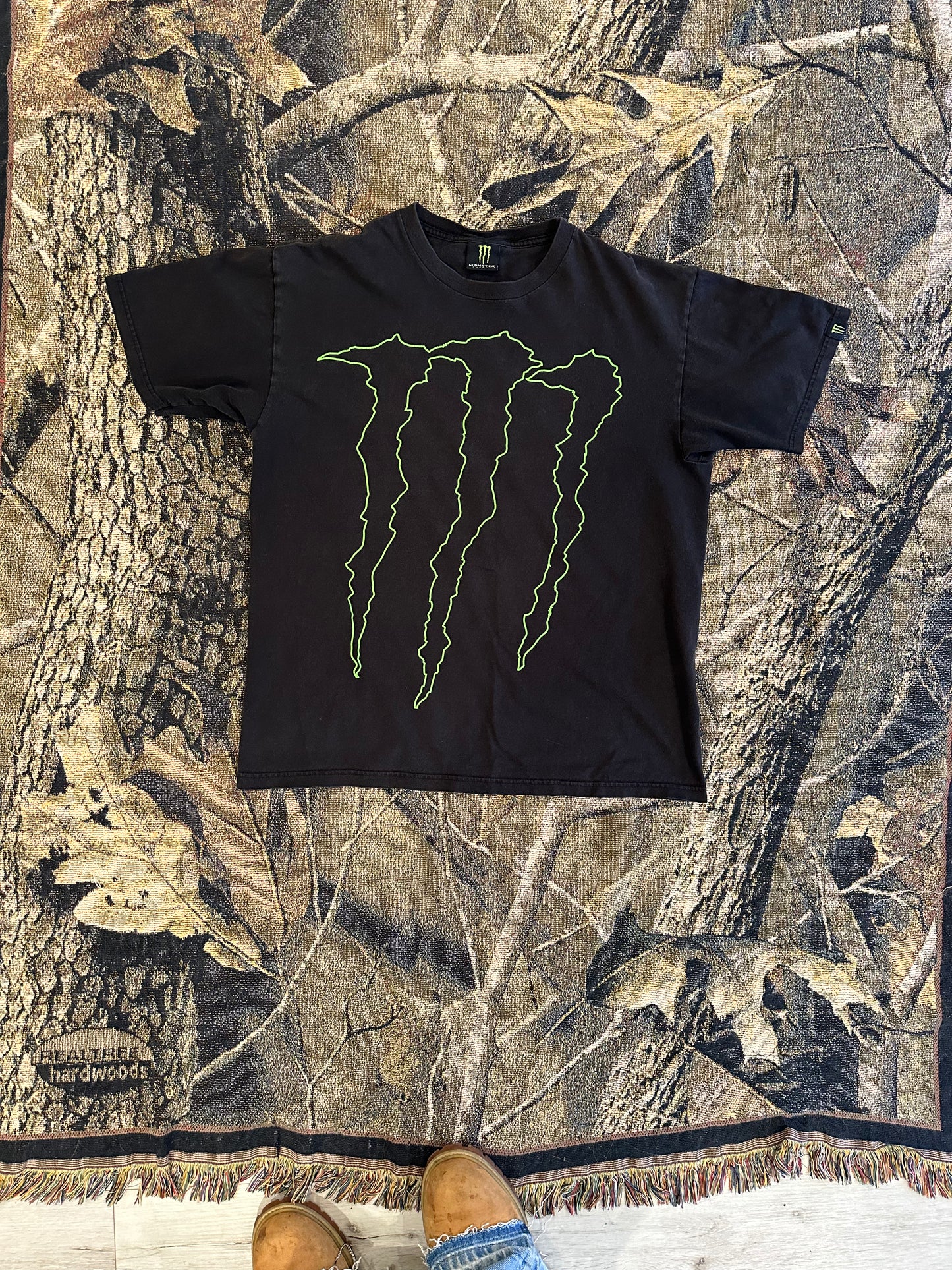 Monster energy T shirt