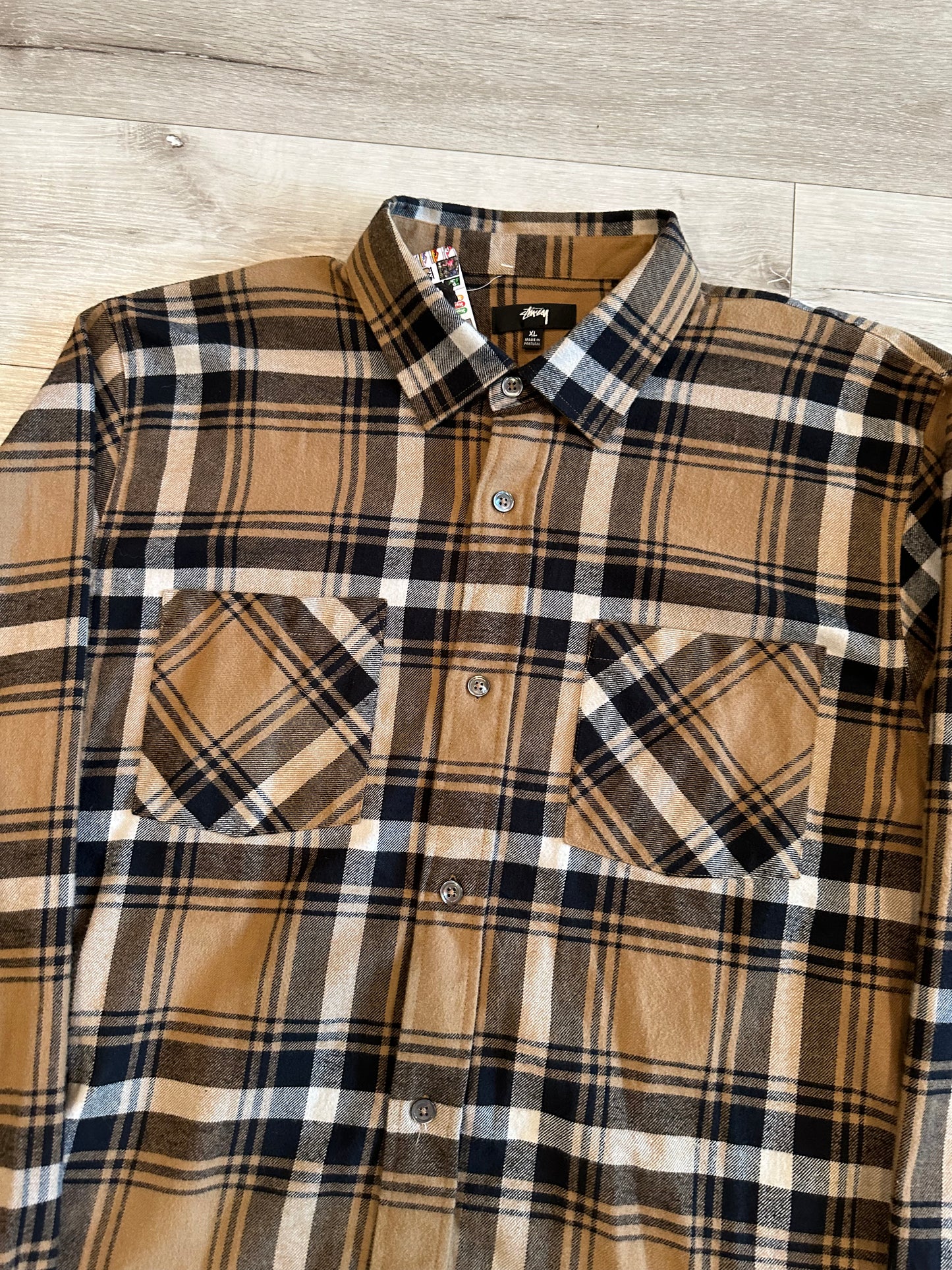 STUSSY FLANNEL BUTTON UP shirt