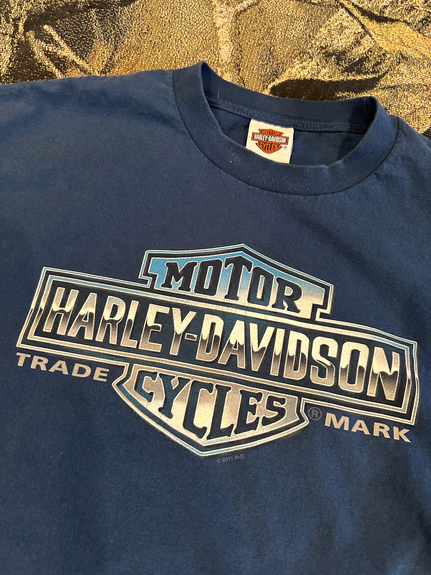 ‘11 Harley Davidson shirt