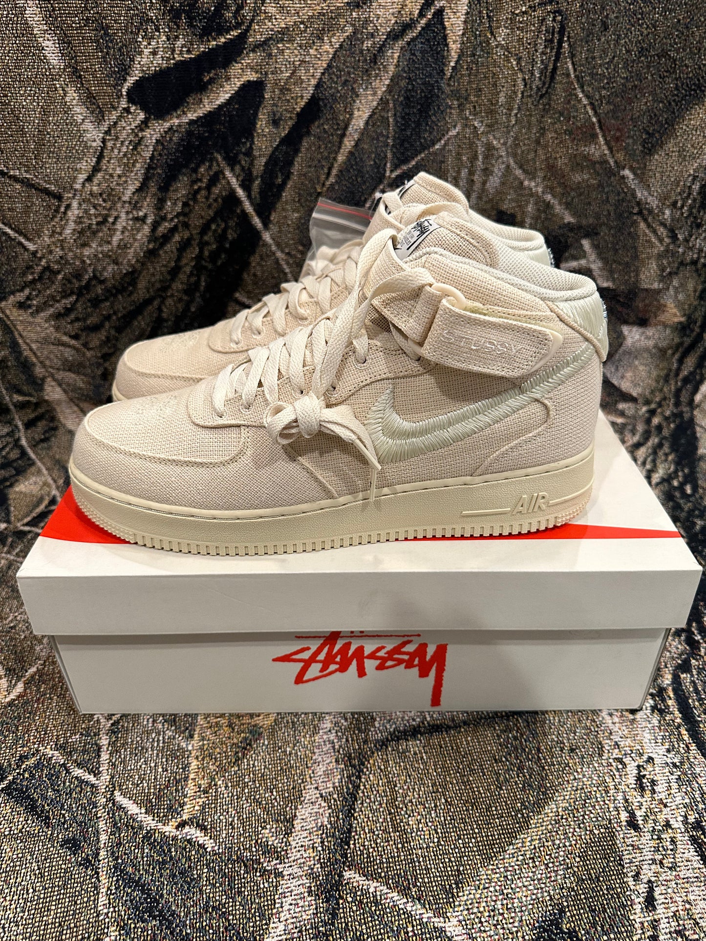 (10.5) Nike X stussy AF1 mid SP FOSSIL